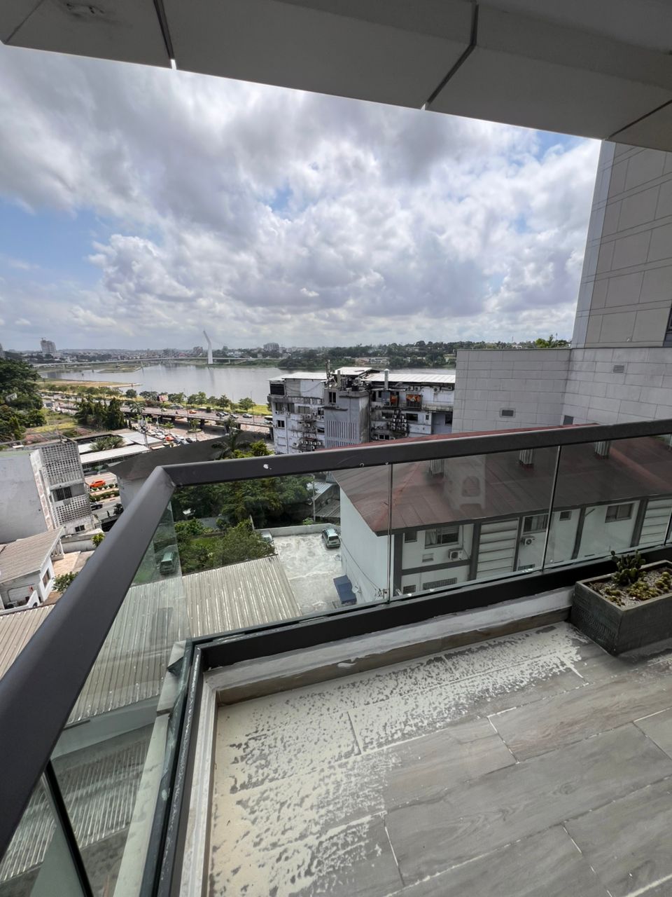 Balcon 2 Nora Tower