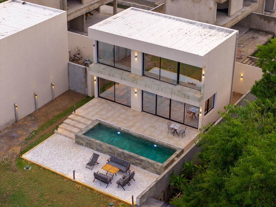 Concession de 6 villas disponibles à la vente à Assinie bâties sur une superficie de 300m2 par villa — Assinie Mafia, Assinie (photo 1)