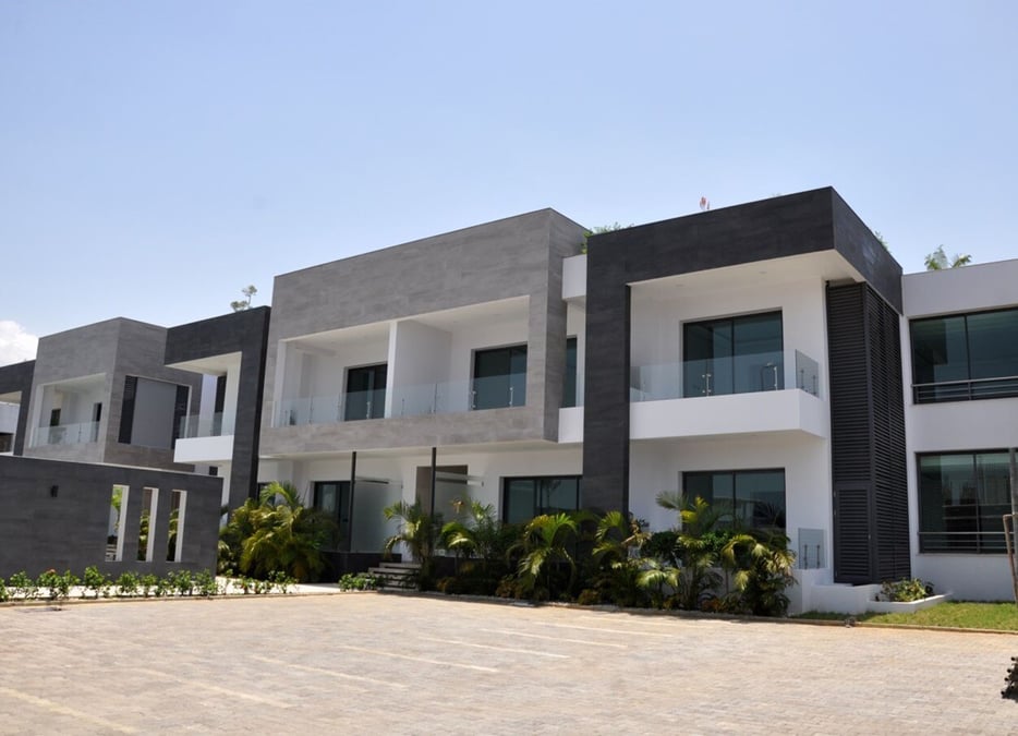 à louer à Abidjan — Riviera, Cocody (photo 1)