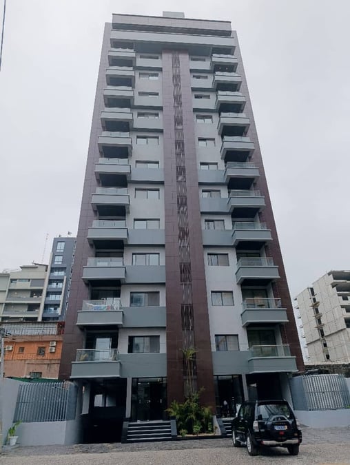 Appartements de haut standing de 2 pièces en location en zone 4 non loin d'Amore — Marcory Zone 4, Marcory (photo 1)