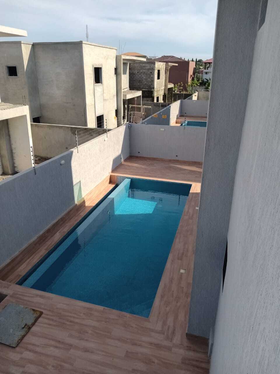 Piscine villa Bingerville