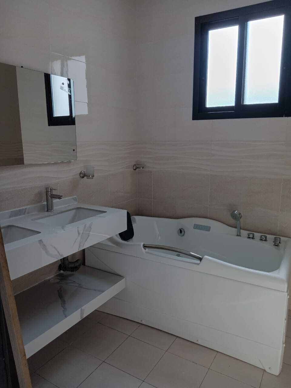 Salle de bain villa Bingerville