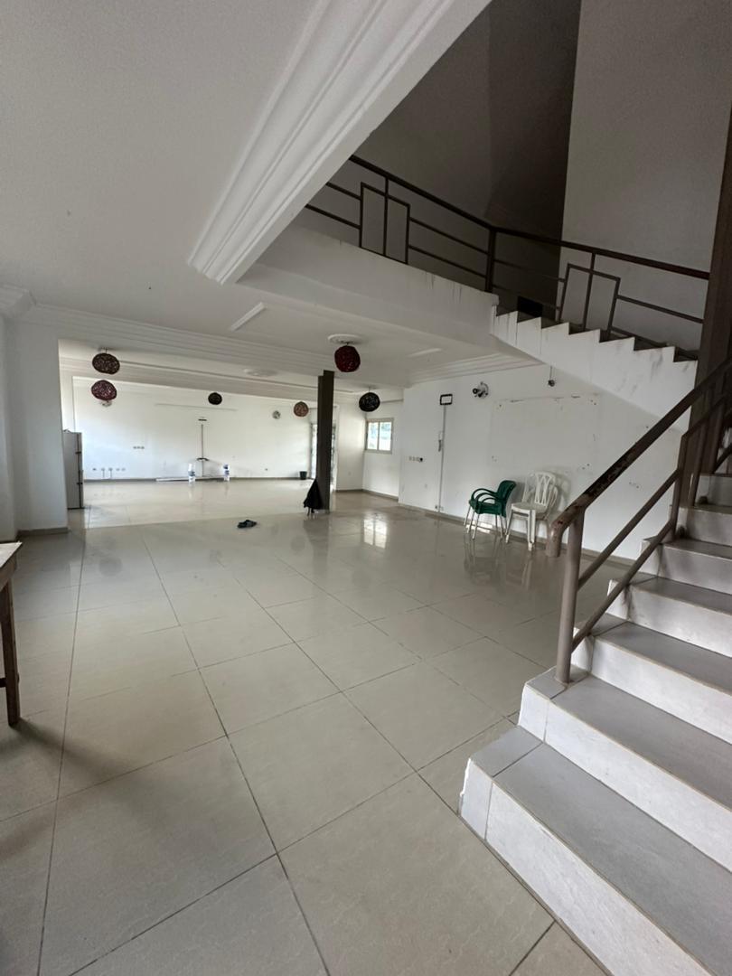 Salon 1 villa angré chu