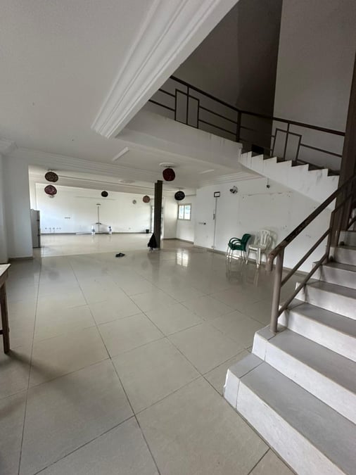 Villa Duplex à la vente de 10 pièces située à Angré CHU — Angré CHU, Cocody (photo 2)
