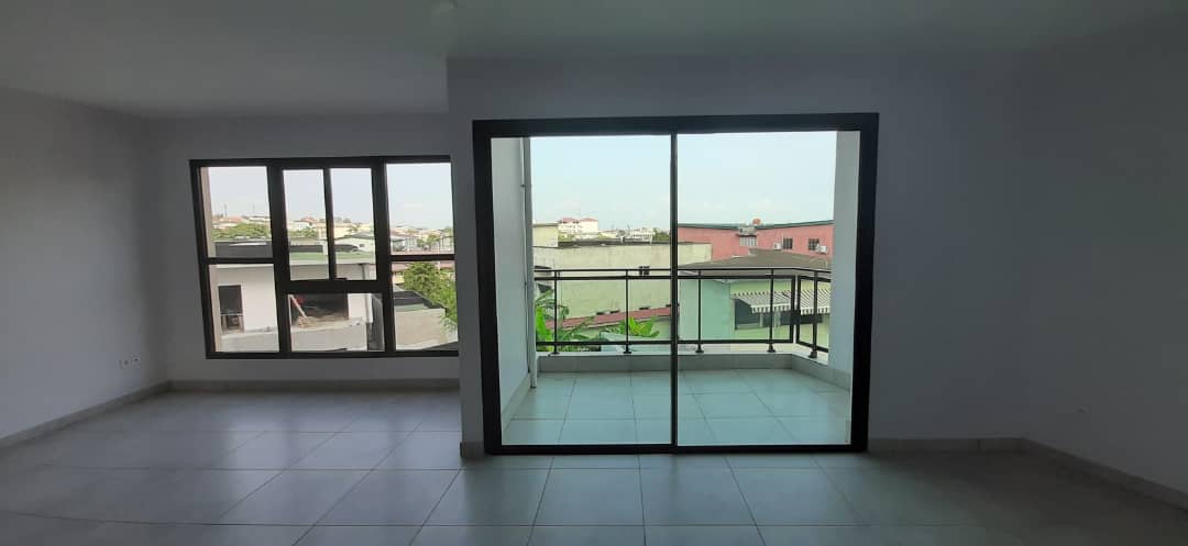 Appartement 4 pièces à louer à Abidjan — Riviera, Cocody (photo 1)