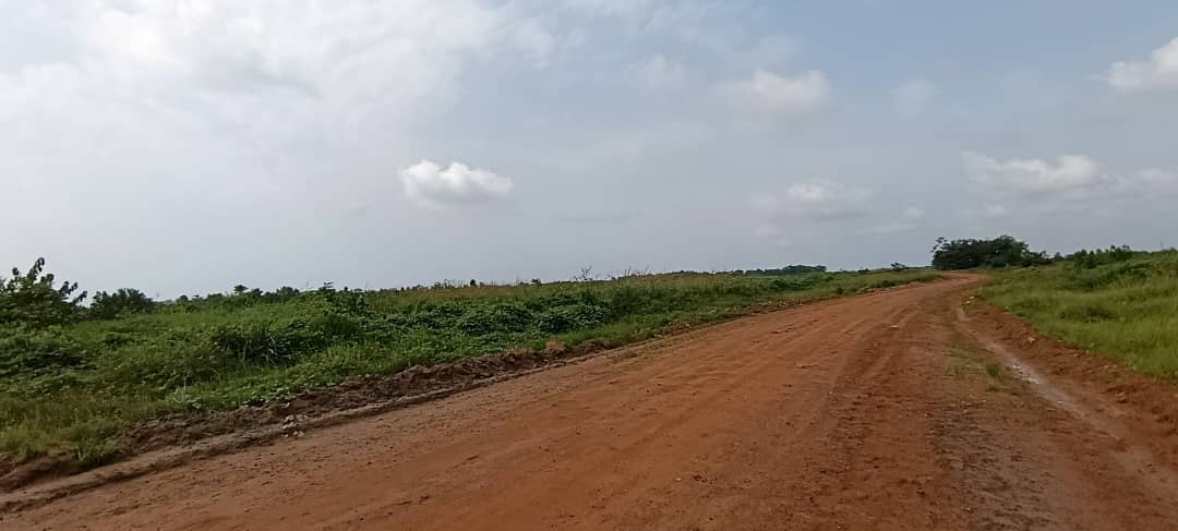Terrain à la vente à Motobé — (photo 1)