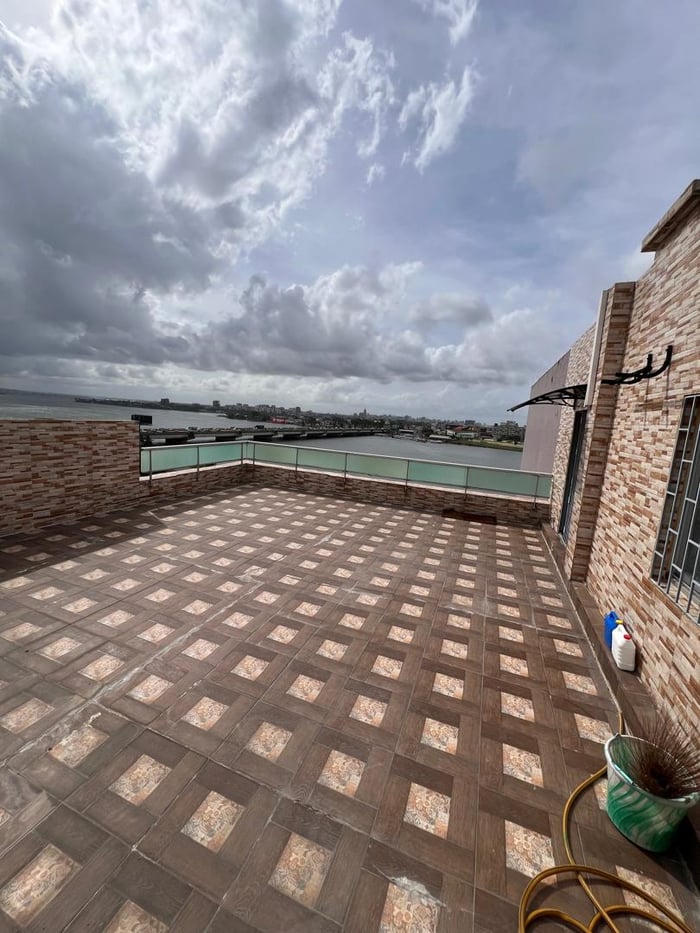 Appartement de 3 pièces disponible à la vente au Plateau image
