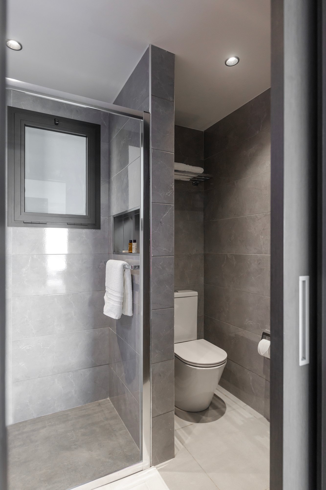 Toilette scala 1ch+salon