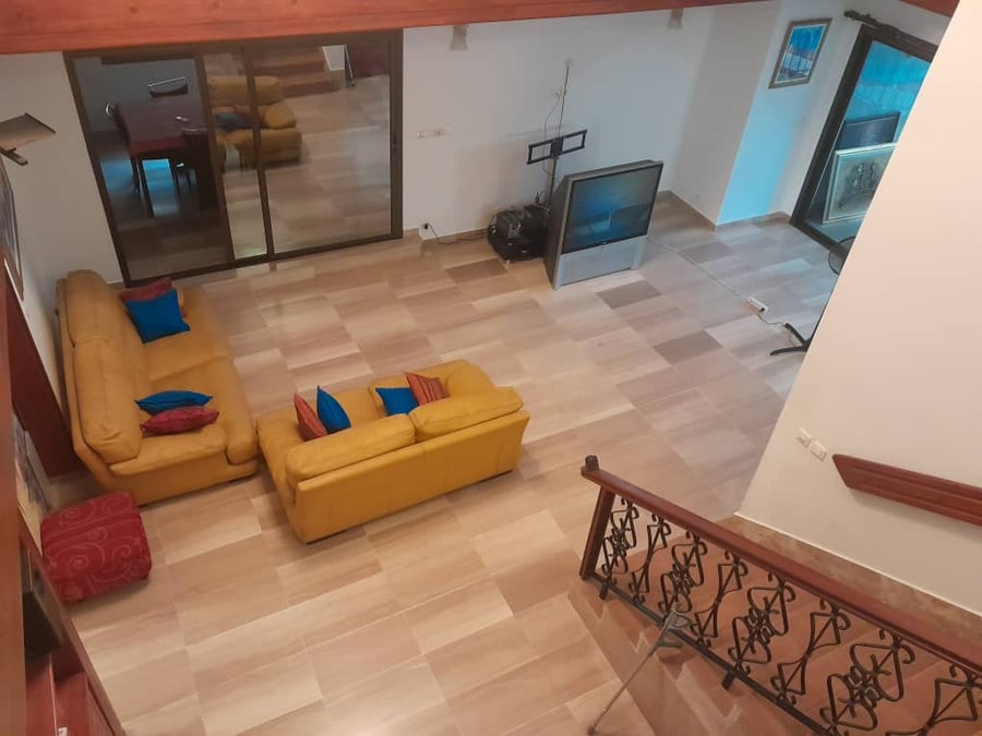 Villa à vendre à Abidjan — Deux Plateaux, Cocody (photo 1)