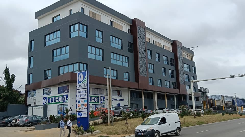 à louer — , Bingerville (photo 1)