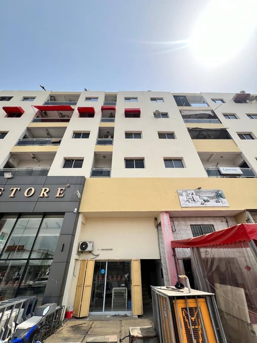 à louer à Abidjan — Riviera, Cocody (photo 1)