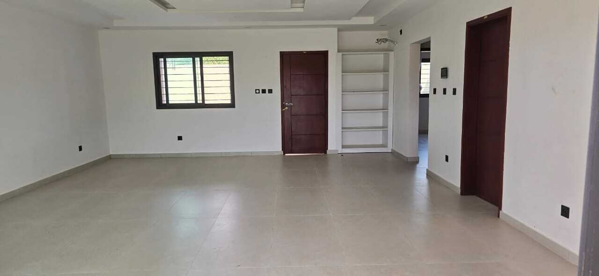 Magnifique villa duplex disponible à la location à San Pedro — Cité (San Pedro), San Pedro (photo 2)