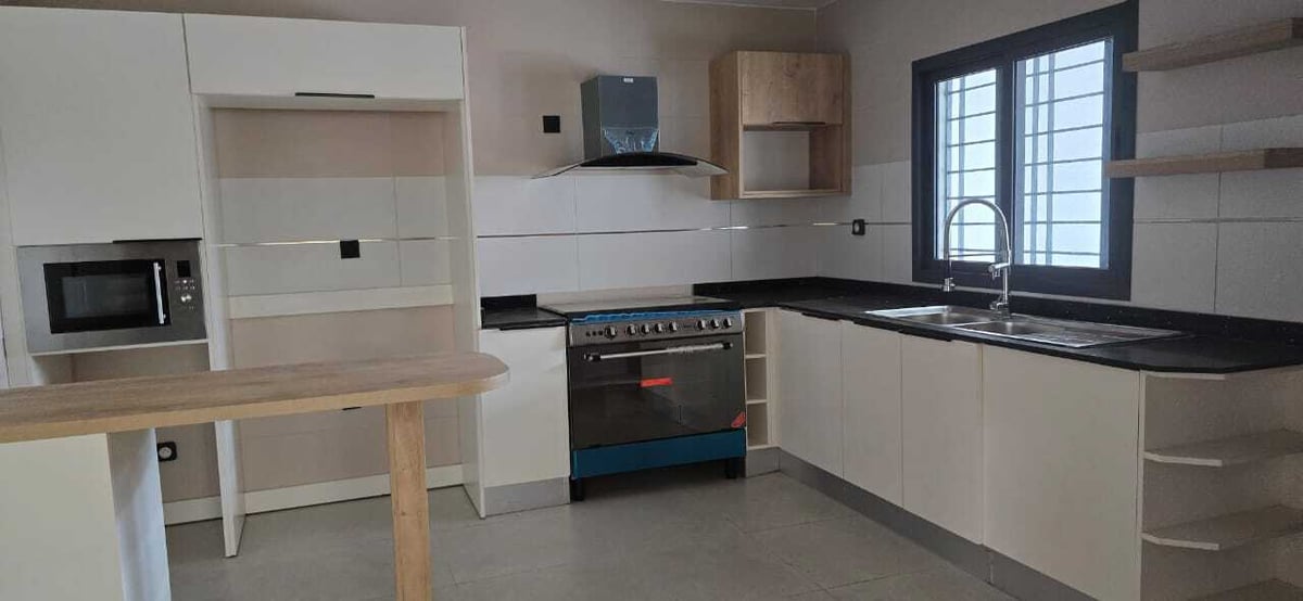 Magnifique villa duplex disponible à la location à San Pedro — Cité (San Pedro), San Pedro (photo 4)