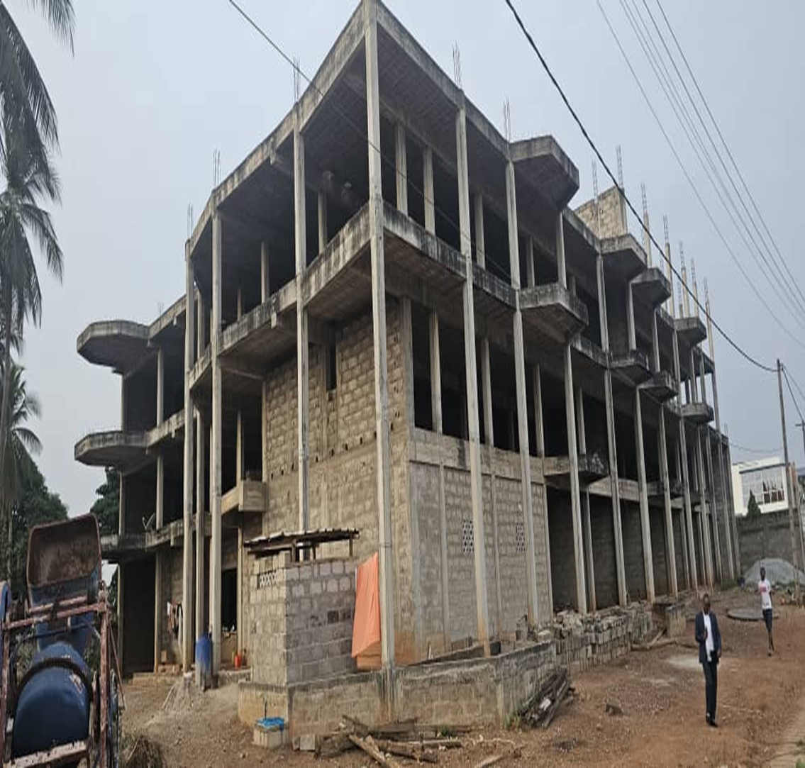 facade 2 yakro