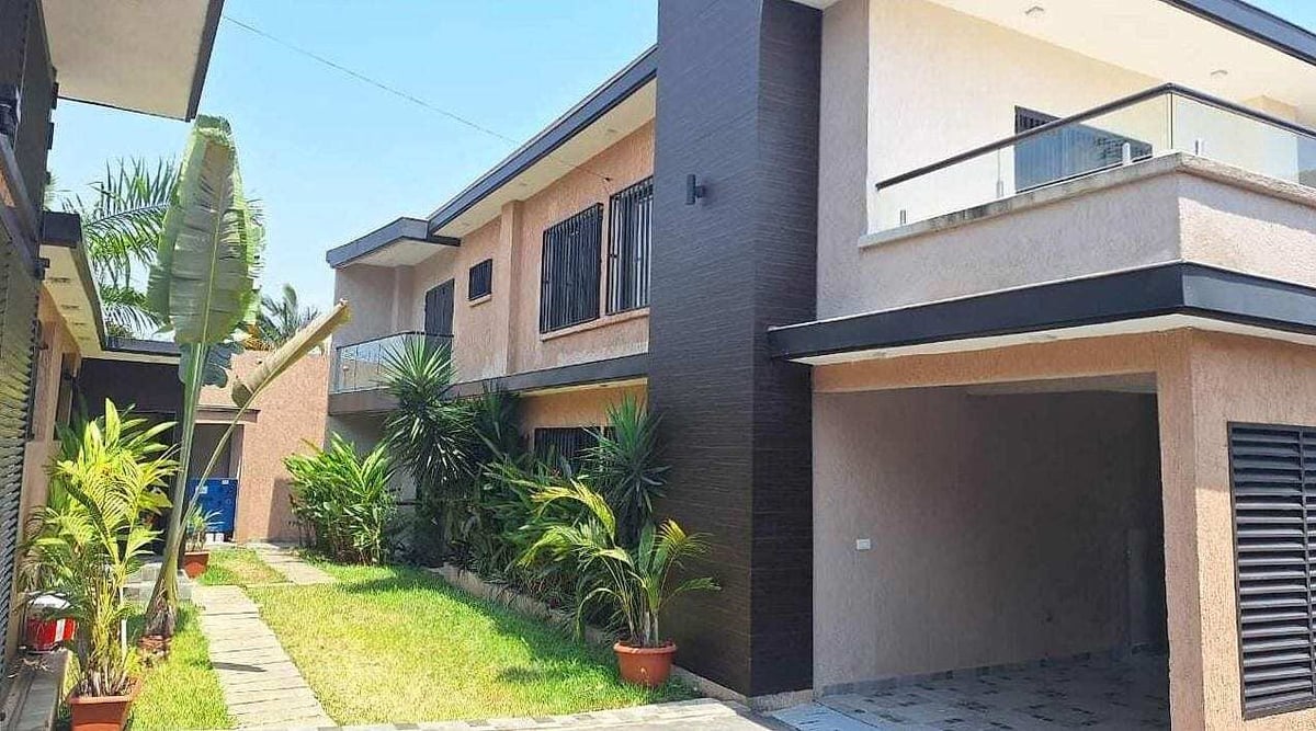 Résidence Sithem à louer à Abidjan — , Cocody (photo 1)