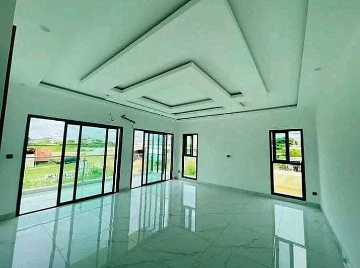 Villa duplex de 5 pièces à la vente à Bingerville — Centre (Bingerville), Bingerville (photo 4)