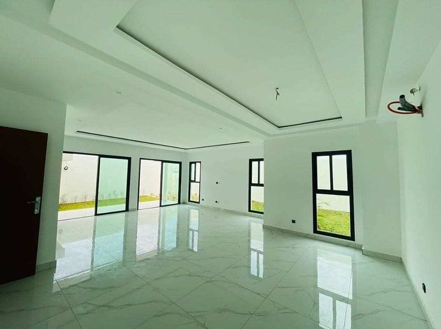 Villa duplex de 5 pièces à la vente à Bingerville — Centre (Bingerville), Bingerville (photo 6)