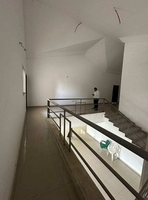 Villa Duplex à la vente de 10 pièces située à Angré CHU — Angré CHU, Cocody (photo 3)