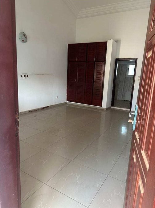 Villa Duplex à la vente de 10 pièces située à Angré CHU — Angré CHU, Cocody (photo 4)