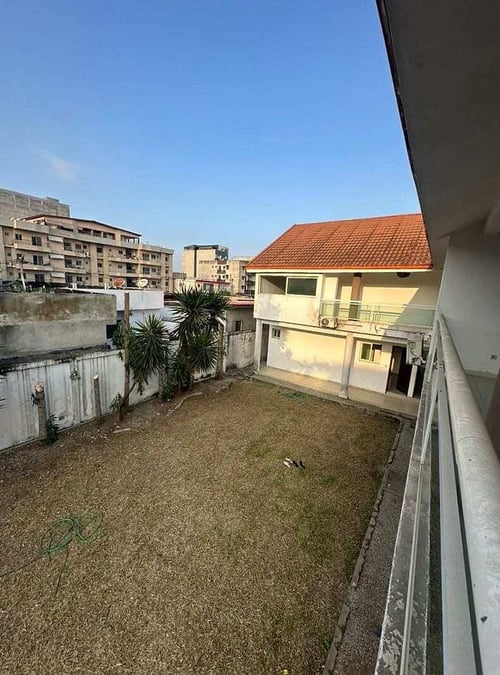 Villa Duplex à la vente de 10 pièces située à Angré CHU — Angré CHU, Cocody (photo 6)
