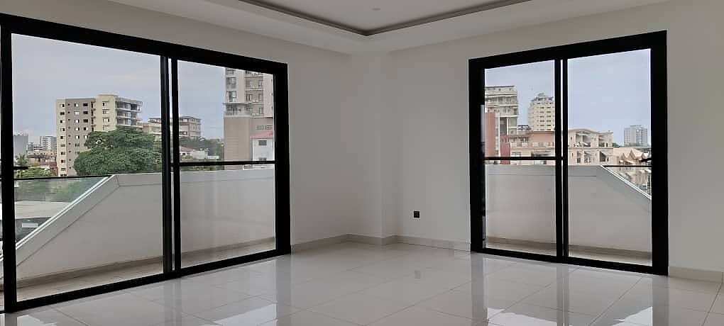 Résidence G27 appartement de 4 pièces disponible à la location en zone 4 — Marcory Zone 4, Marcory (photo 2)