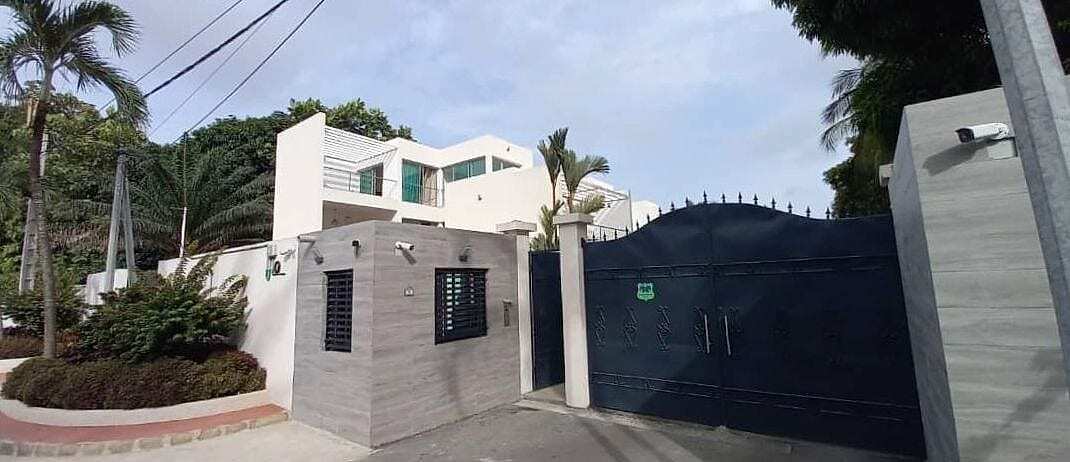 Villa triplexe à louer à Marcory résidentiel — Résidentiel (Marcory), Marcory (photo 1)