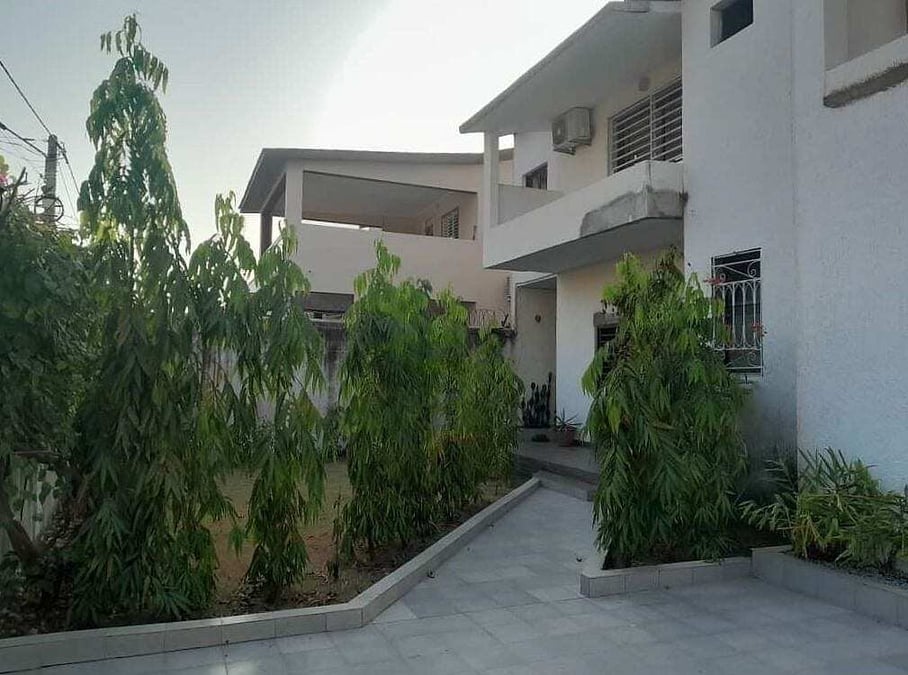 à vendre à Bassam —  (photo 1)