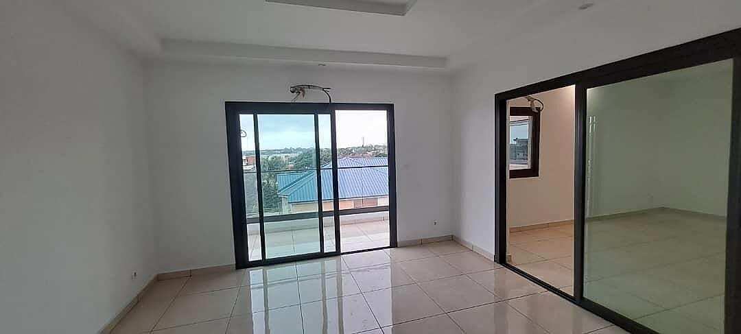Appartements à la vente — , Cocody (photo 6)