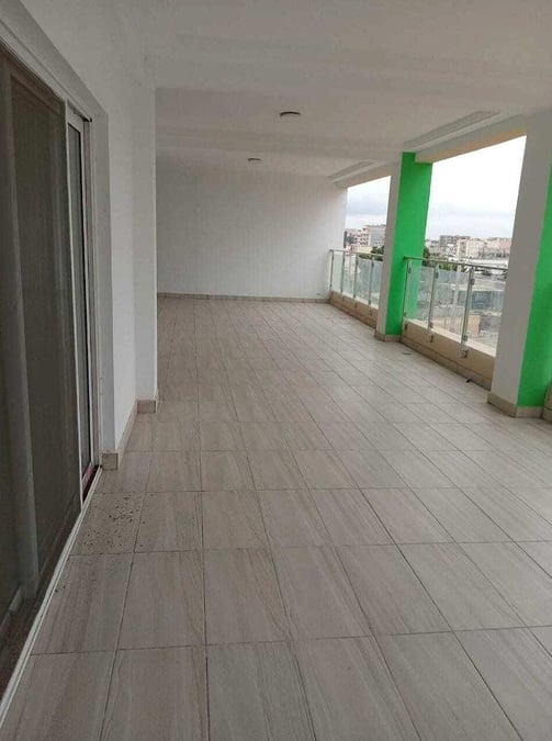 Appartement et bureaux à louer — Angré CHU, Cocody (photo 6)