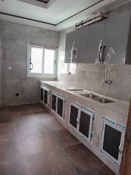 Appartement et bureaux à louer — Angré CHU, Cocody (photo 4)