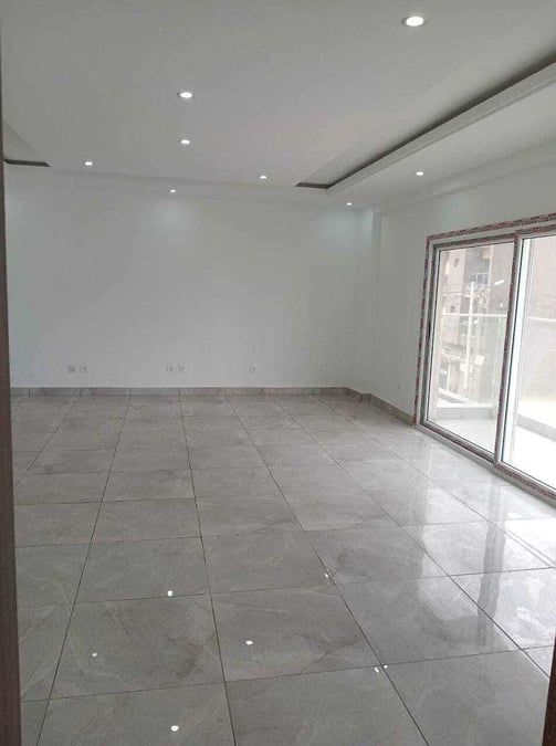 Appartement et bureaux à louer  — Angré CHU, Cocody (photo 3)