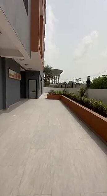 à vendre à Abidjan —  (photo 1)