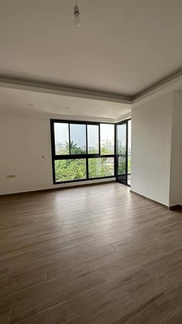 Bien immobilier à vendre — 