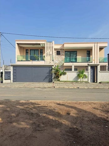 Bien immobilier à vendre — Centre (Bingerville), Bingerville