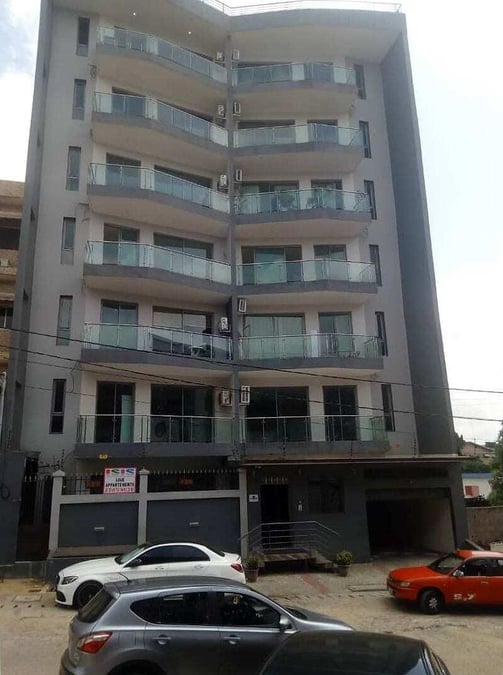 Résidence Pacy à louer à Abidjan — Angré, Cocody (photo 1)