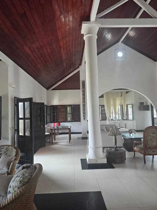 Villa de haut standing disponible à la vente à Bassam — Bassam ancien, Grand-Bassam (photo 3)