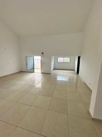 Appartement à la location disponible à Angré DJIBI