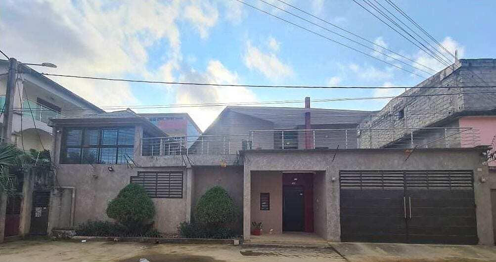 Villa duplex à la vente à Angré CHU — Angré CHU, Cocody (photo 1)