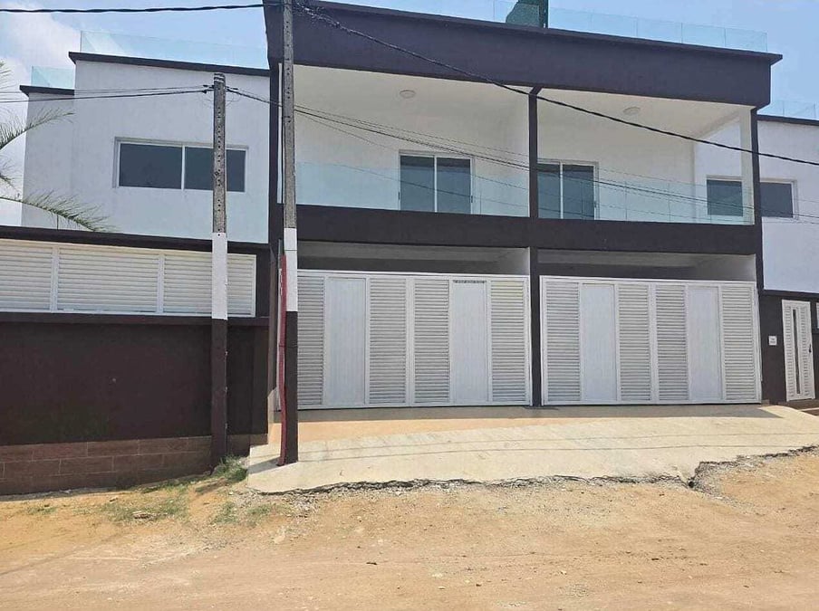 Villa duplex disponible à la location à M'badon — Mbadon, Cocody (photo 1)