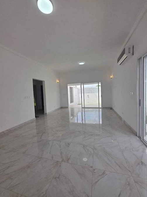 Villa duplex disponible à la location à M'badon — Mbadon, Cocody (photo 2)