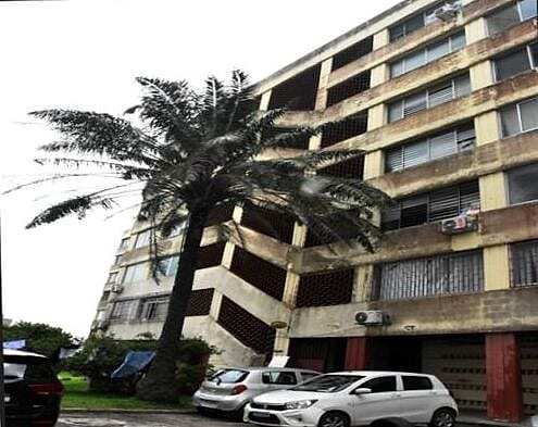 Appartement à rénover disponible à la vente au Plateau — (photo 1)