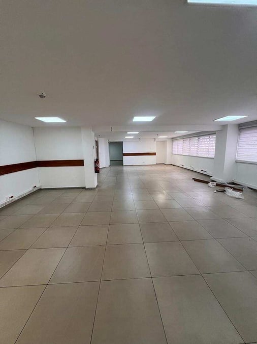 Bureaux disponibles au Plateau — (photo 1)