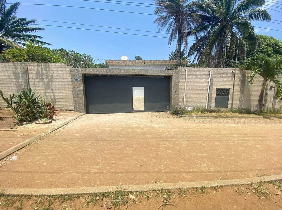 à louer — (photo 1)