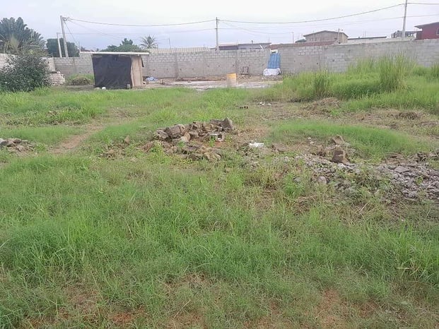 Bien immobilier à vendre — Mbadon, Cocody