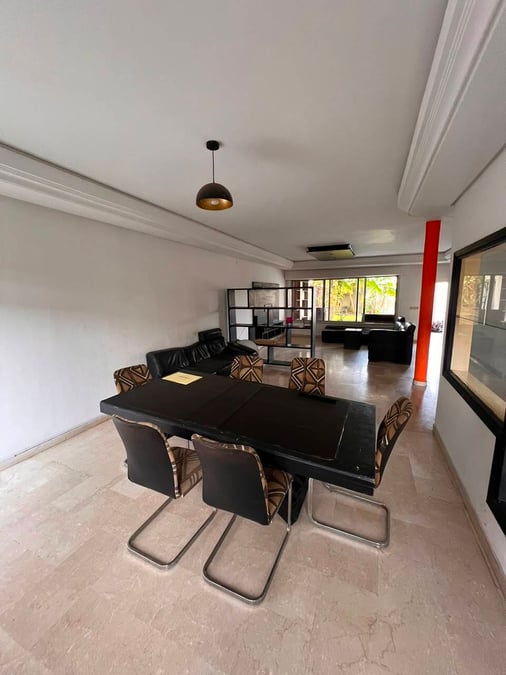 Villa 8 pièces à vendre, Deux Plateaux, Cocody — Deux Plateaux, Cocody (photo 2)