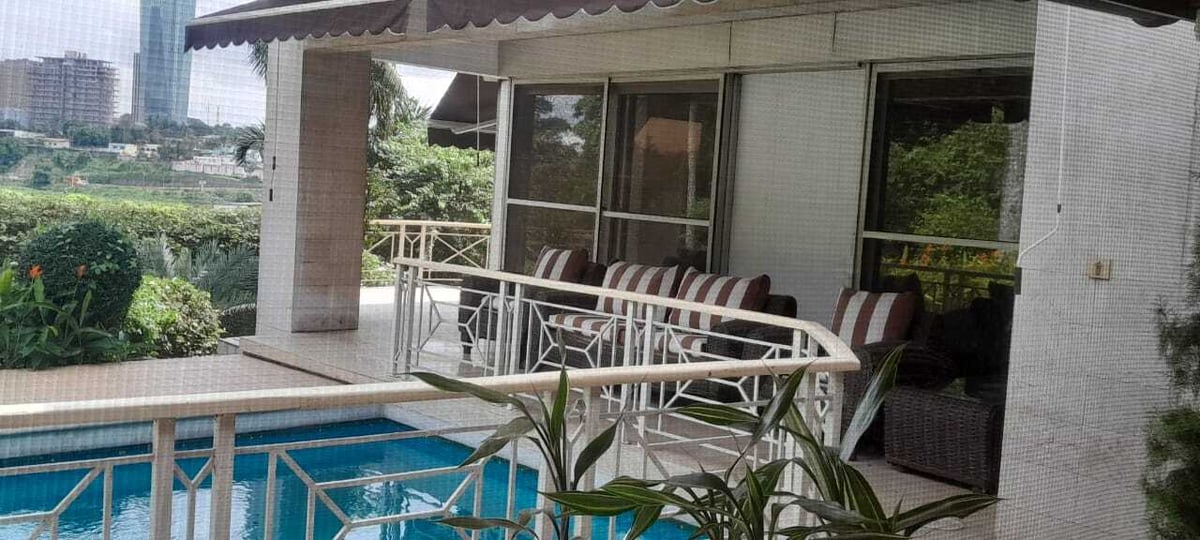 Villa Duplex — Villa 8 pièces à vendre, Danga, Cocody — Danga, Cocody (photo 2)