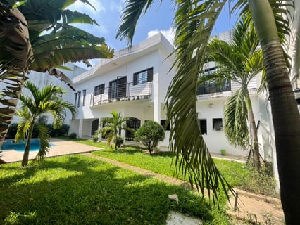 Villa 9 pièces à vendre, Mbadon, Cocody