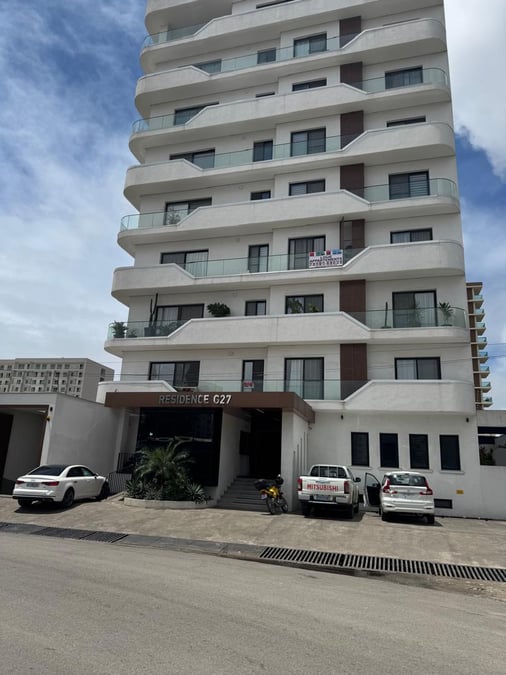 Un appartement meublé — Appartement 3 pièces à louer, Biétry, Marcory (6e étage) — Biétry, Marcory (photo 1)