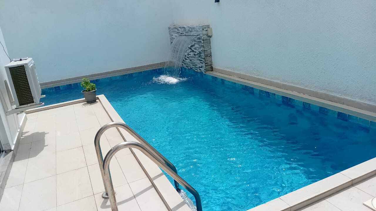 piscine triplex bassam