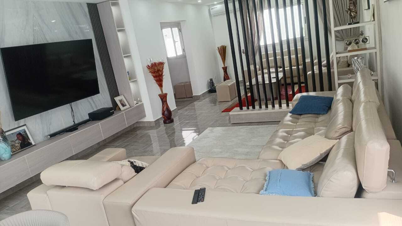salon rdc triplex bassam